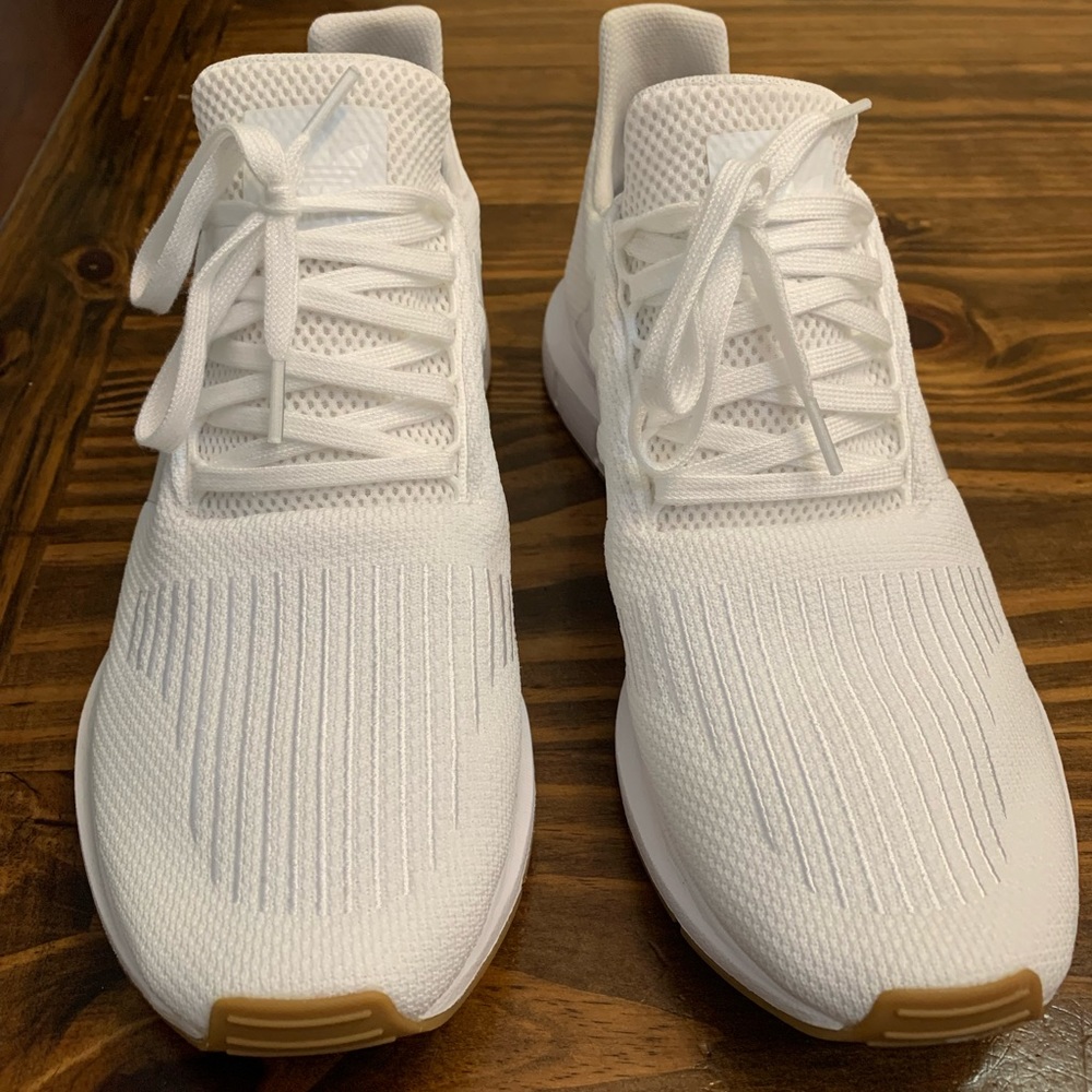 Mens adidas swift run (the original)